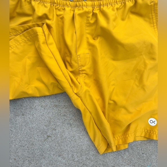 Men's Outerknown Shorts Yellow Swim Trunks NO SIZE Pockets Surf Beach Outdoor - Picture 7 of 15